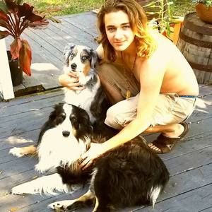 Meet your Posher, Hunter