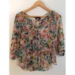 SOLD: Floral Lace Blouse