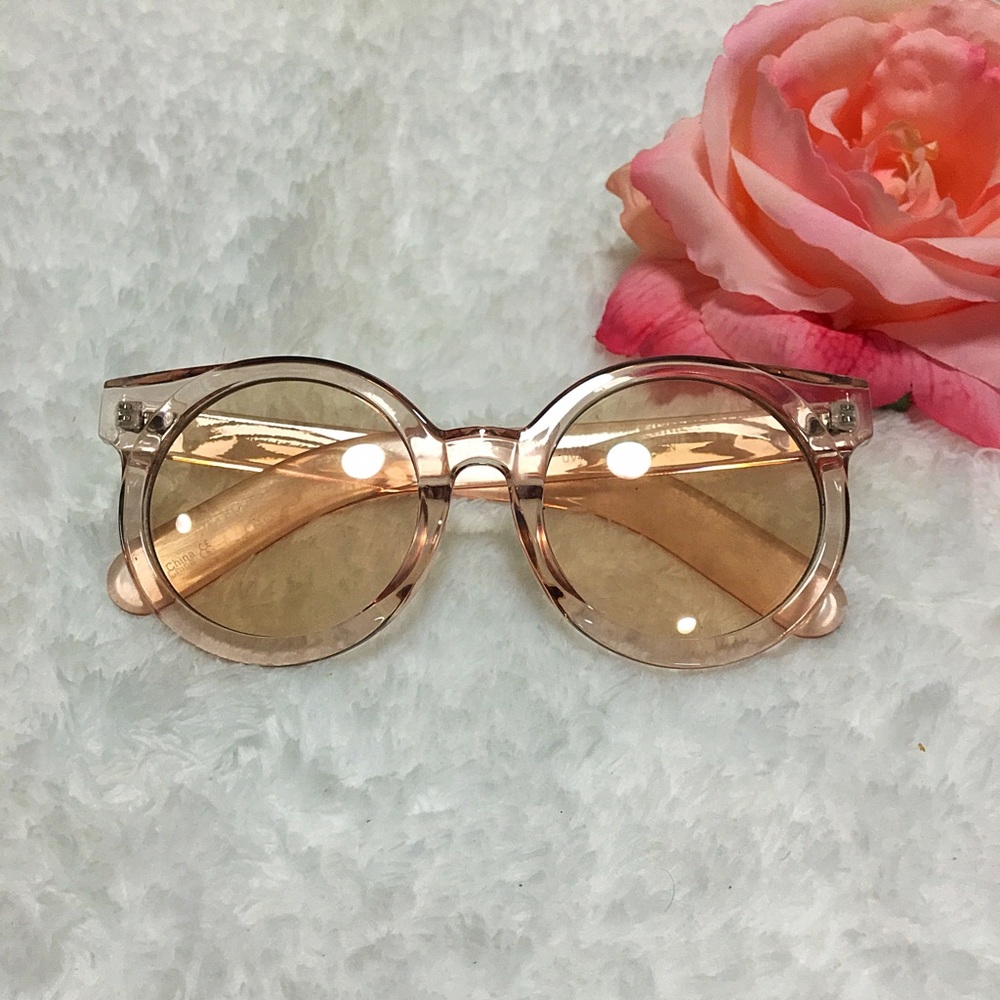 "Simply Sexy" Baby Doll Sunnies - Picture 5 of 5