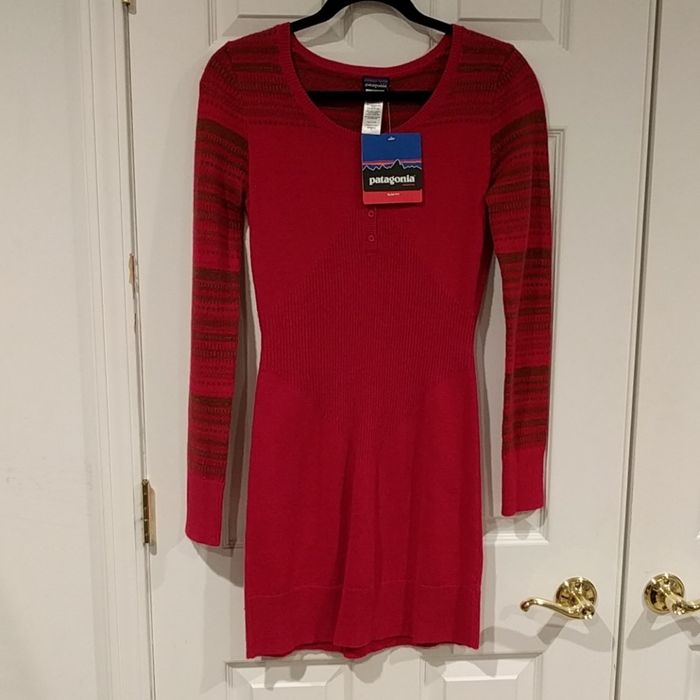 NWT Patagonia Slim Fit Red Lambswool Sweater Dress
