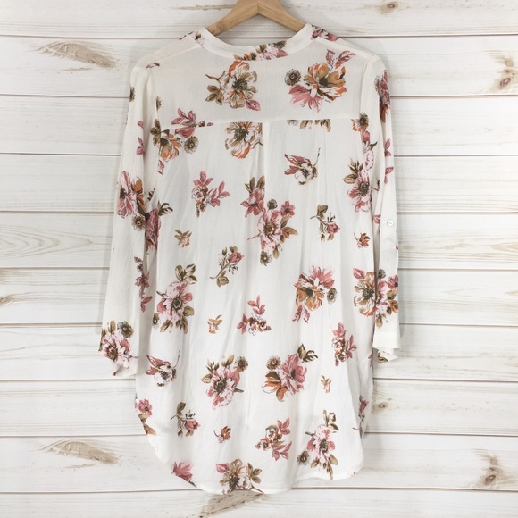 π LAST ONE π Summer Floral V Neck Tunic - Picture 3 of 7