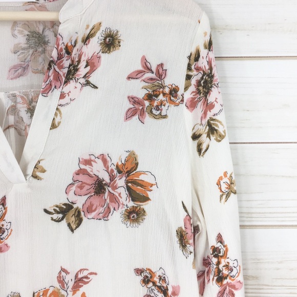 π LAST ONE π Summer Floral V Neck Tunic - Picture 4 of 7