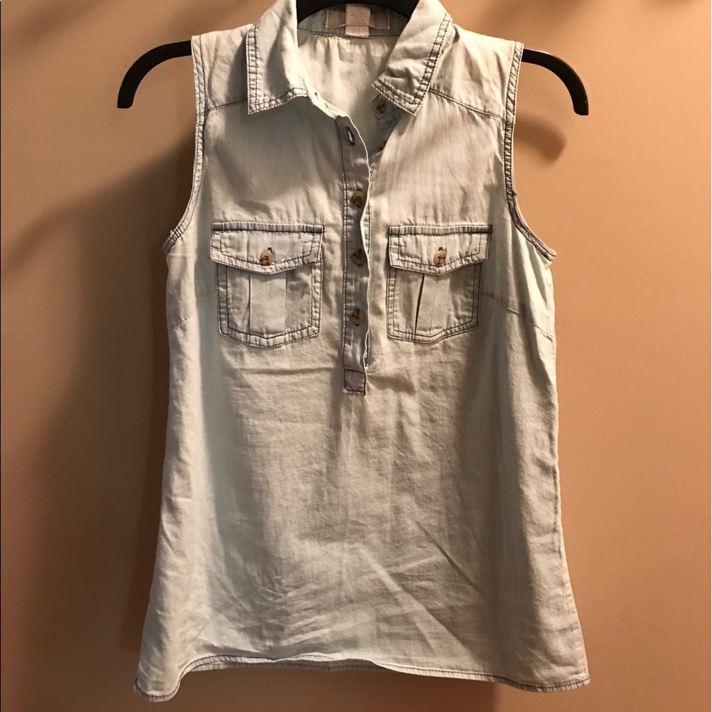Sleeveless chambray top