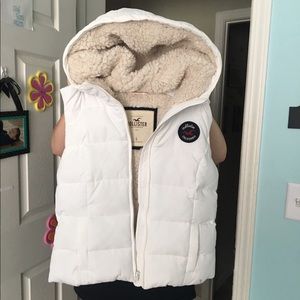 hollister lined vest (NWOT)