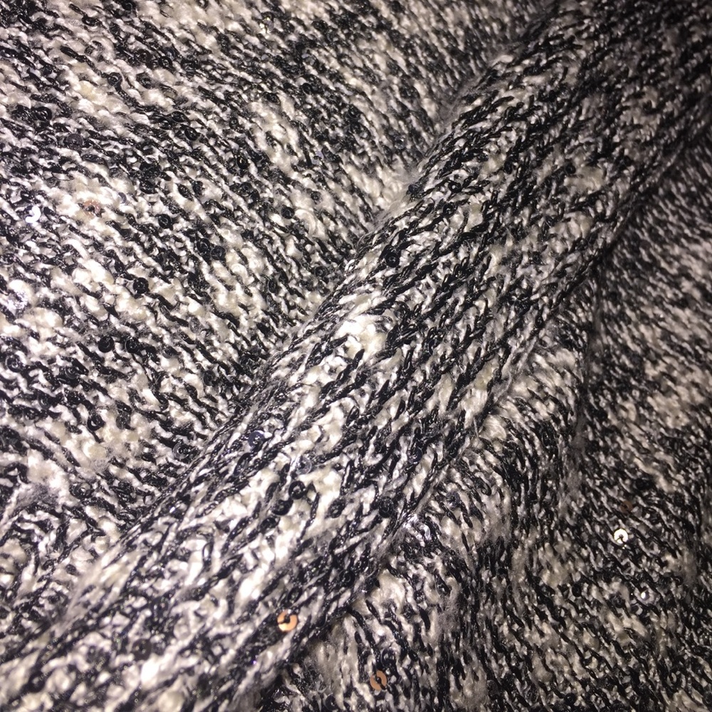 Sweater - Picture 3 of 3