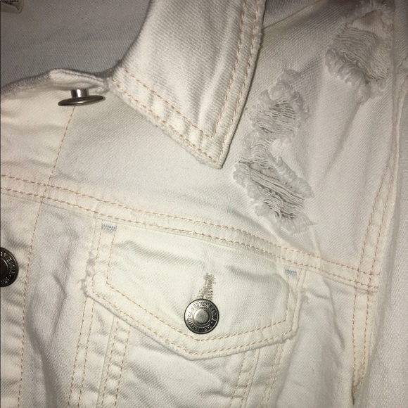 distressed denim jacket (NWOT) - Picture 4 of 6