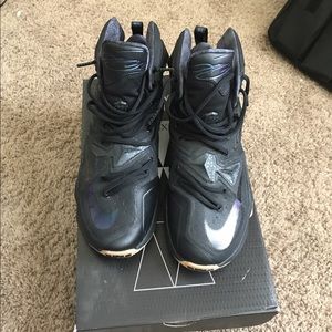 Lebron James XIII black
