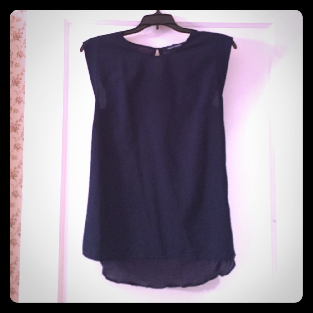 Cute french connection navy blue top!