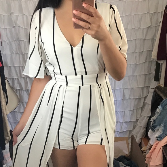 Beautiful Striped open Back Maxi Romper S M L - Picture 2 of 6