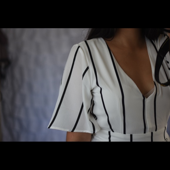 Beautiful Striped open Back Maxi Romper S M L - Picture 4 of 6