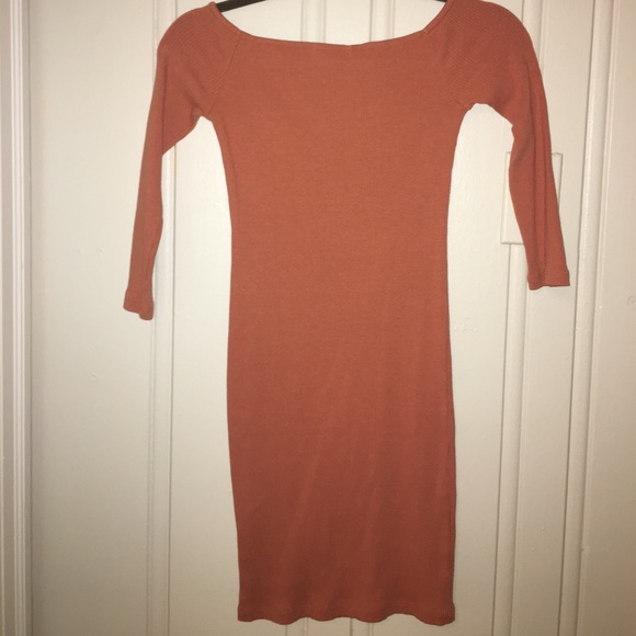 Dress - Picture 3 of 3