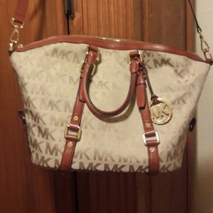 Michael Kors purse