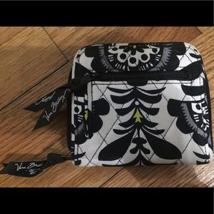 Vera Bradley small zip around wallet