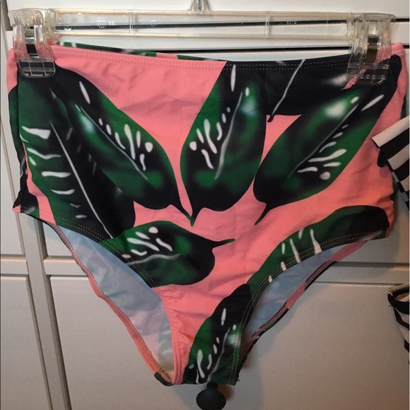 High Waisted Bikini Bottoms - Picture 5 of 5