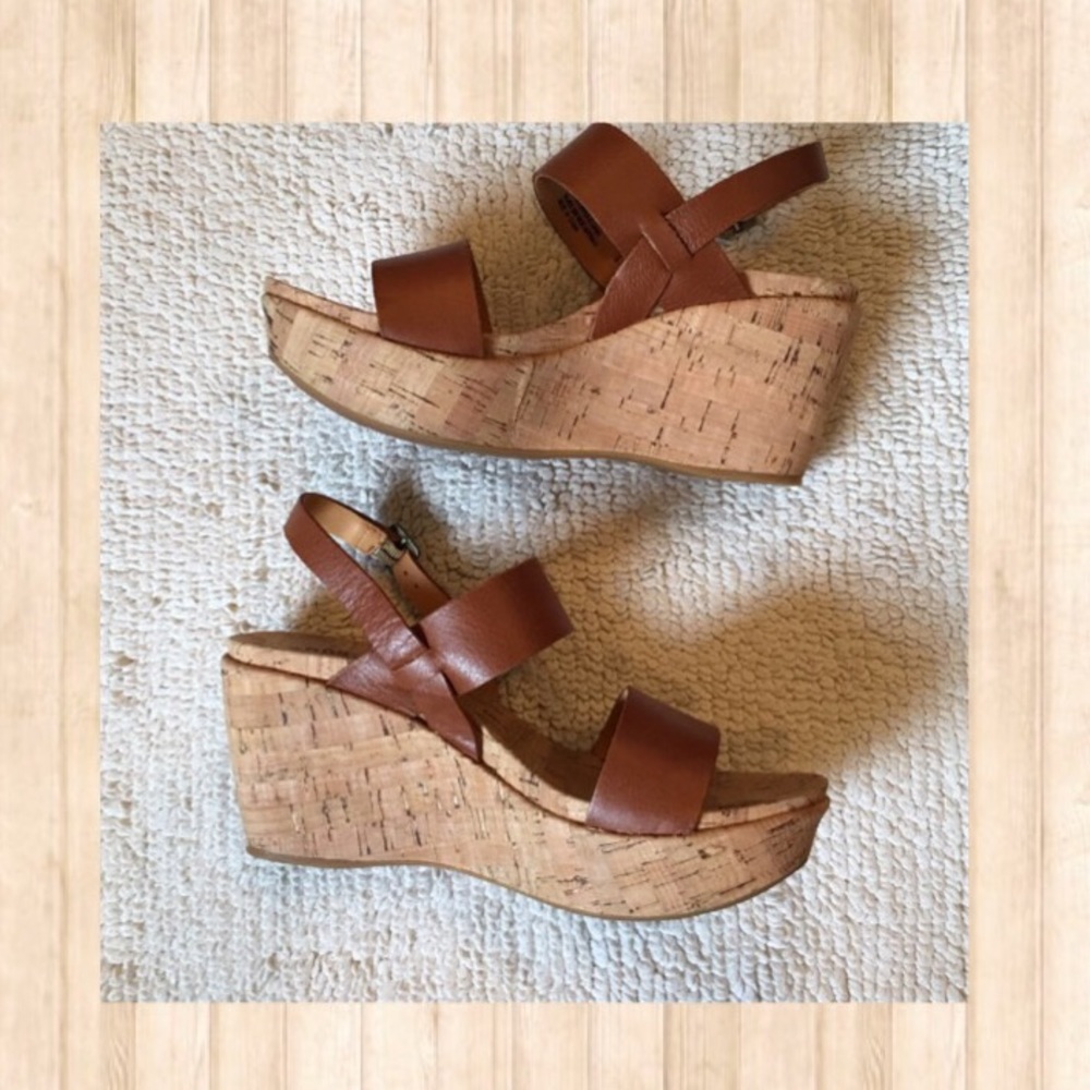 8 - Cork Ease Brown Wedge - EUC