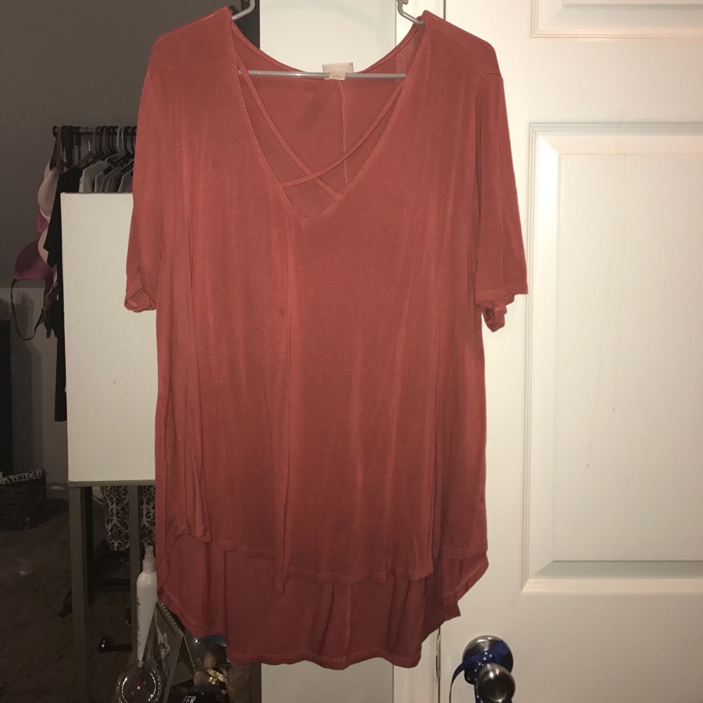 Burnt orange cross neckline tee