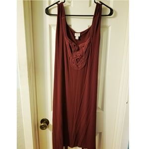 Maroon dress with embroidery neckline