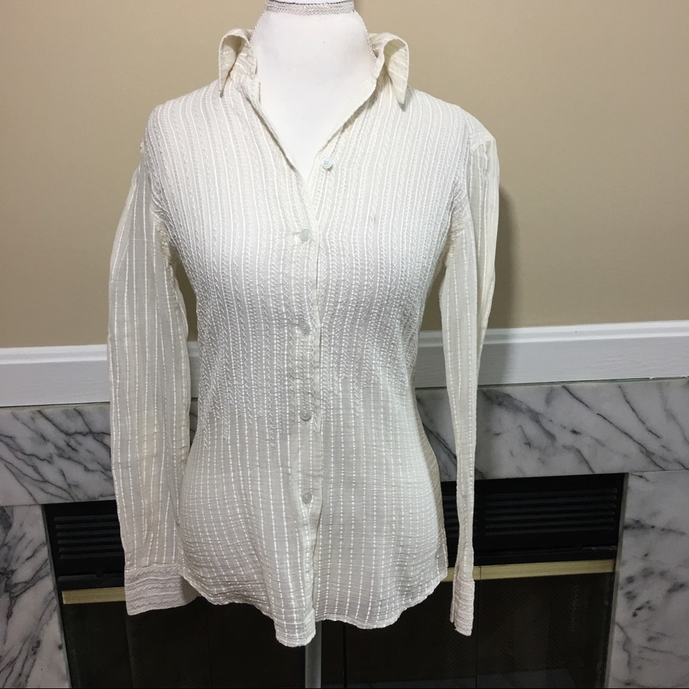 Sirva embroidered button down blouse size large
