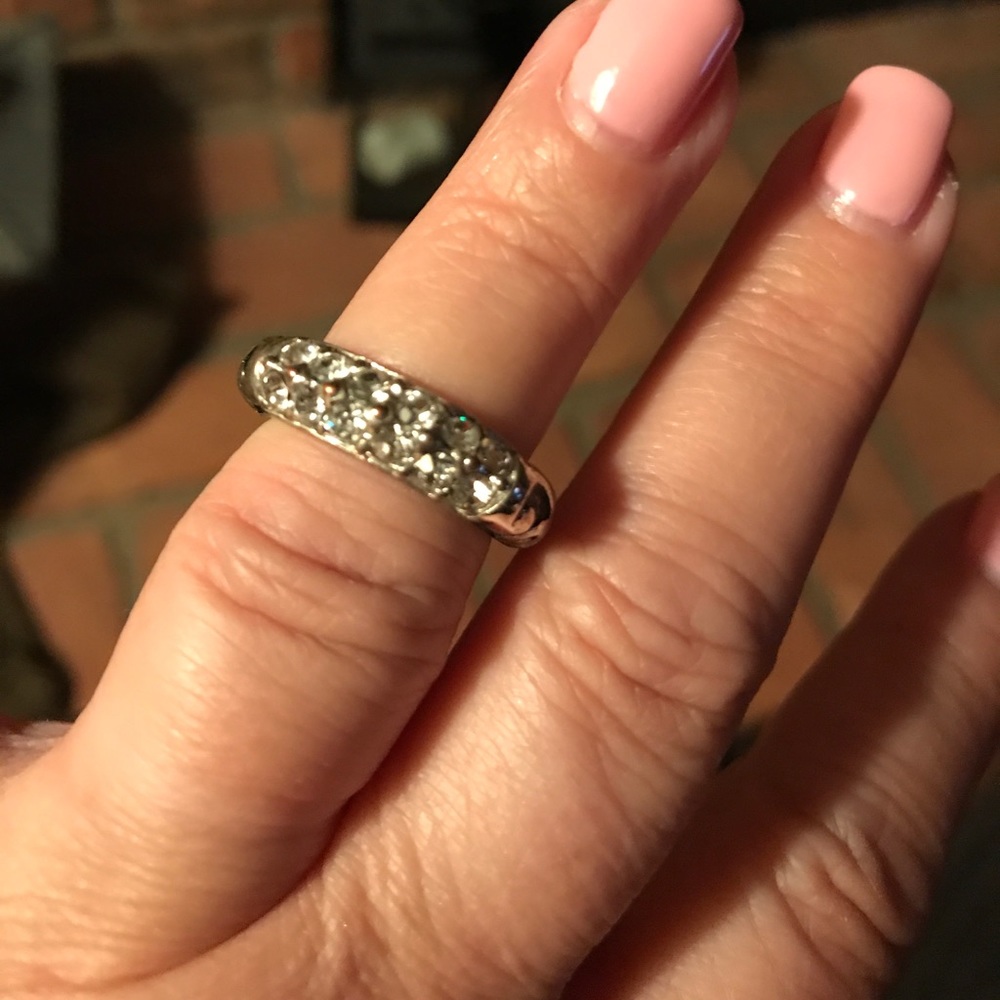 Rhinestone ring silver with black accent band.