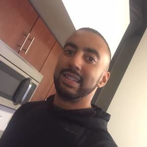 Meet your Posher, Dustin