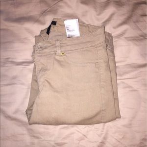 Khaki jeans