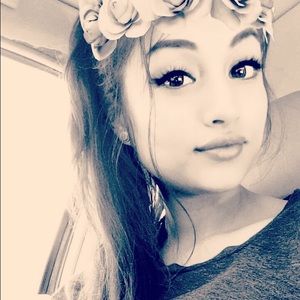 Meet your Posher, Alejandra