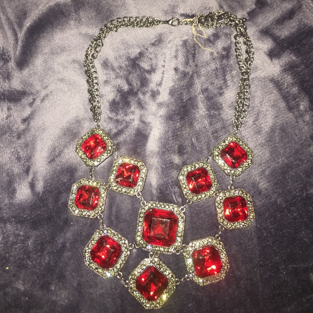 Necklace Never wore perfect condition