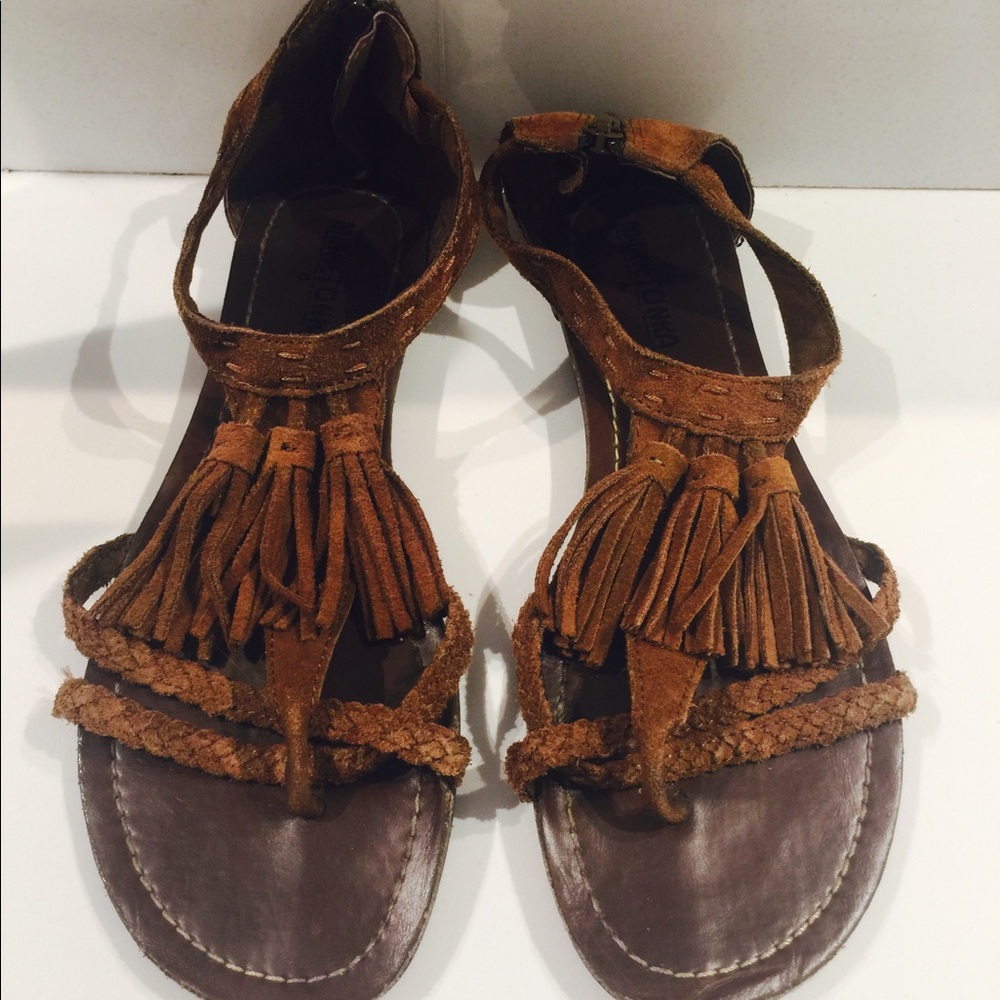 Brown Minnetonka Moccasin Fringe Sandals