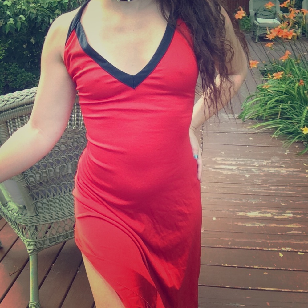 Red dress with black trim 💃🏻