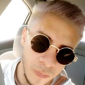 Meet your Posher, Henry