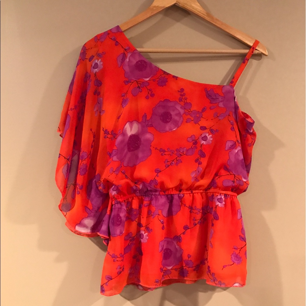 Macy's juniors top from "degrees "