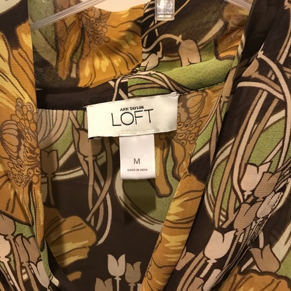 Ann Taylor LOFT shirt sleeve blouse, floral print - Picture 2 of 4