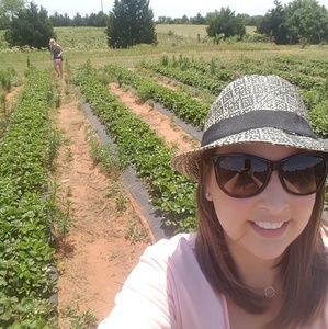 Meet your Posher, Devinn