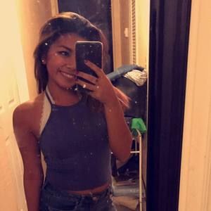 Meet your Posher, Martina satria