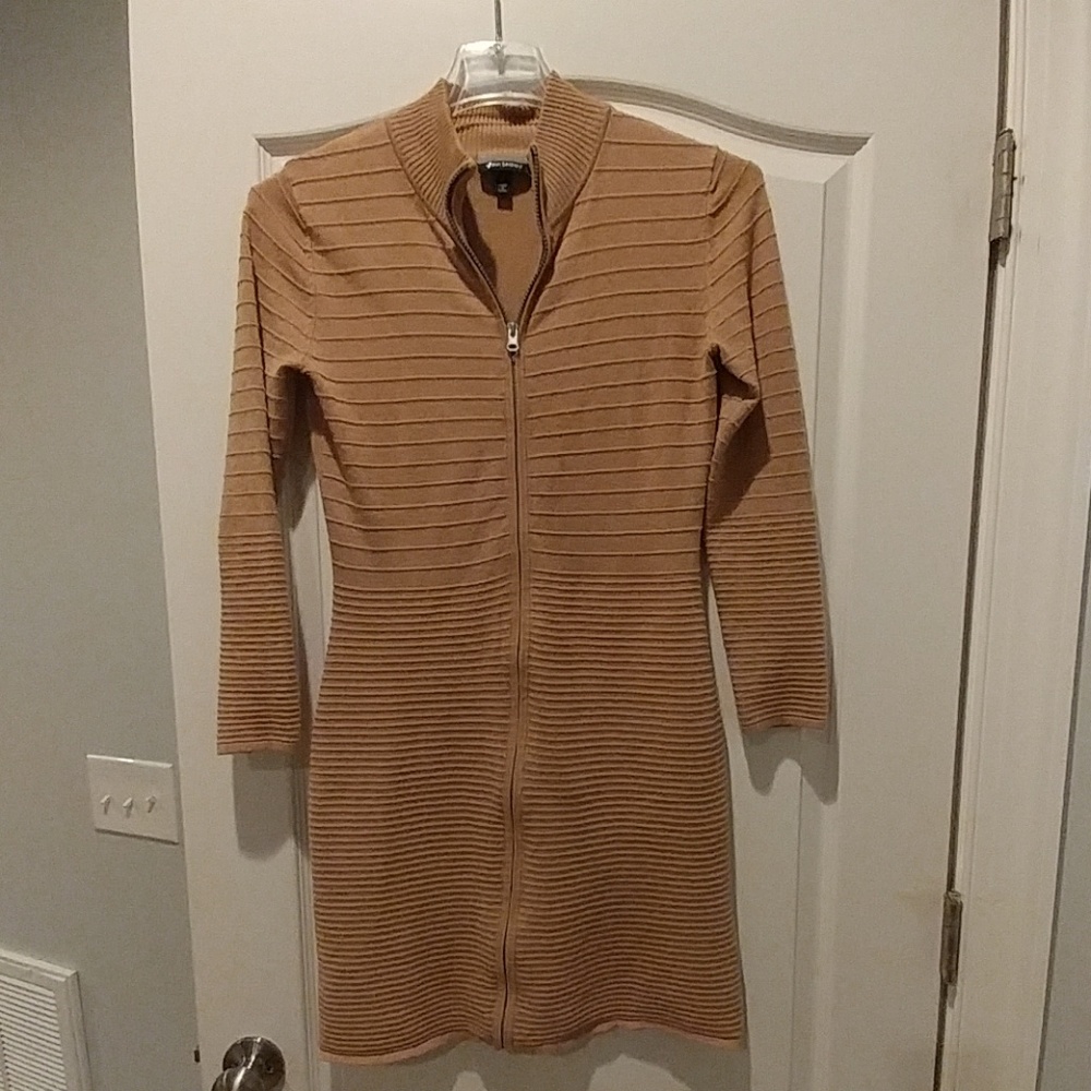 Front zip sweater dress