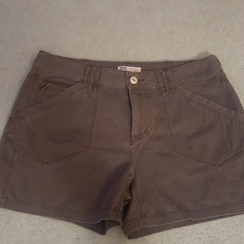 🥂Brown shorts