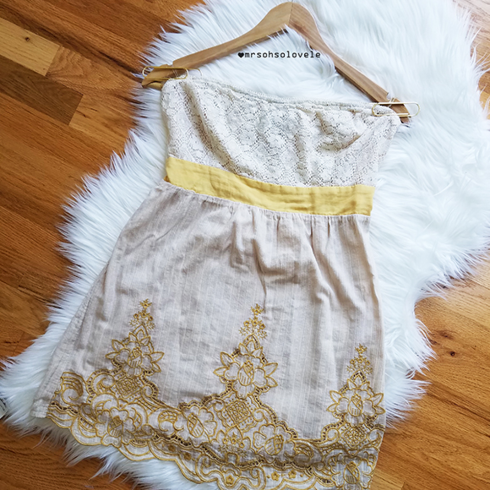 FLYING TOMATO Yellow embroidered lace dress size L