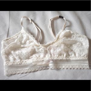 Victoria's Secret Lace Scoopneck Bralette