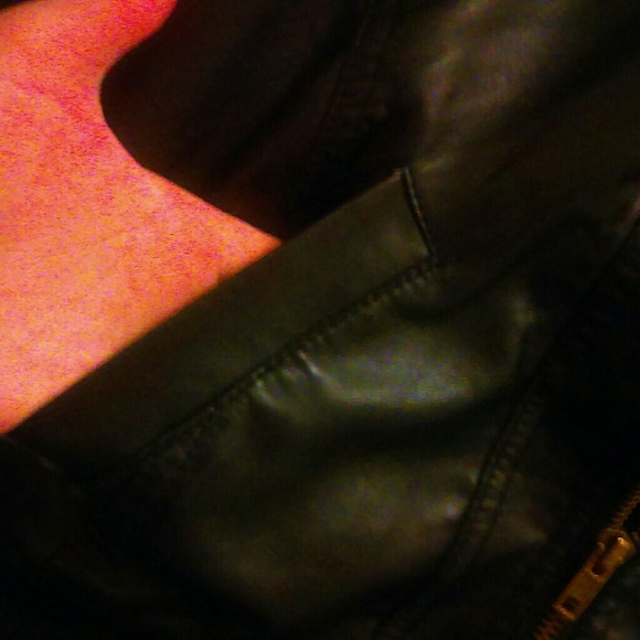 Leather jacket - Picture 5 of 6