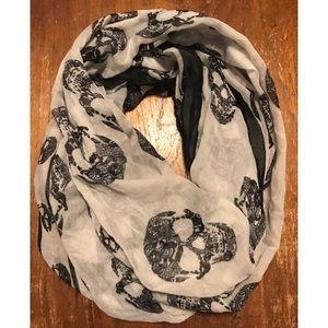 Skull infinity scarf edgy