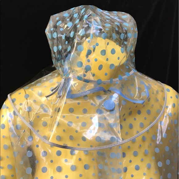 •🚫SOLD🚫 Polkadot Rain Jacket & Bucket Hat 💦• - Picture 2 of 4