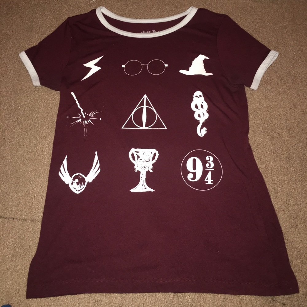 Maroon harry potter shirt