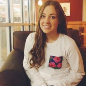 Meet your Posher, Becca