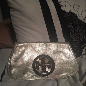 Tory burch clutch
