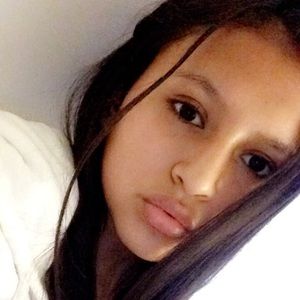 Meet your Posher, Abigail