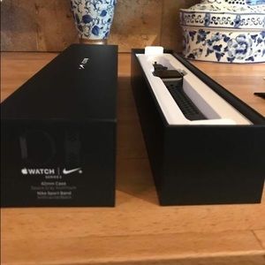New Apple Watch series 2 Nike + Edition 42mm