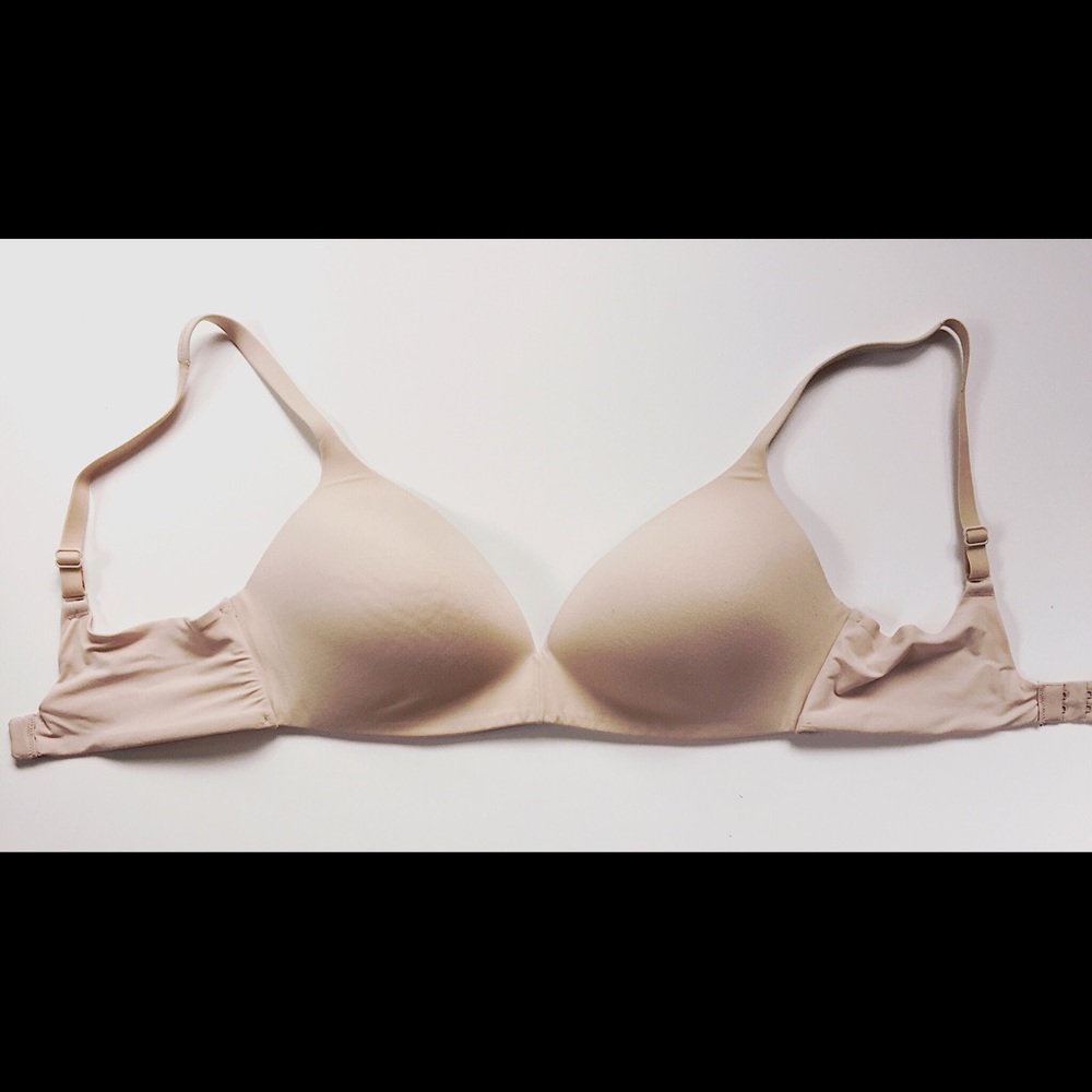 Body By Victoria's Secret APEX Wireless Bra