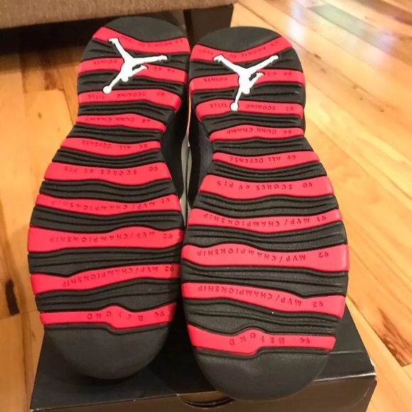 New in Box- Jordan Double Nickel size 5.5y - Picture 5 of 6