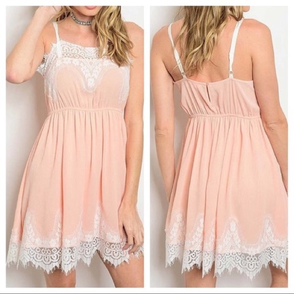 NWT Flattering Sundress in Peach 🍑 w/ Lace Detail - Picture 4 of 5
