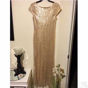 ✨💛 Formal gold sequin dress!